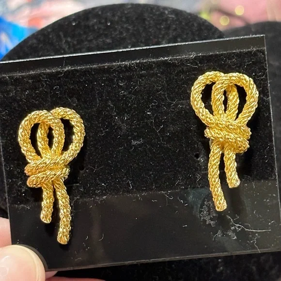 🥳HP:CHRISTIAN DIOR Glamours Gold Double Rope Loops Clip-On Rare Antique Earring - Picture 10 of 16